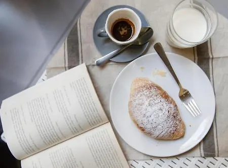 La Casa Di Lu * Neapol