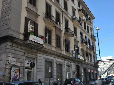 La Casa Di Lu * נאפולי